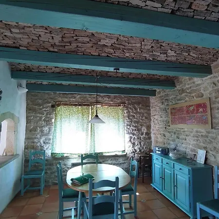 La Petite Maison Aux Lezards
