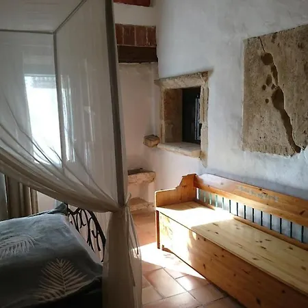 La Petite Maison Aux Lezards *