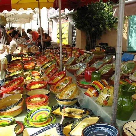 La Petite Maison Aux Lezards * Le Garn